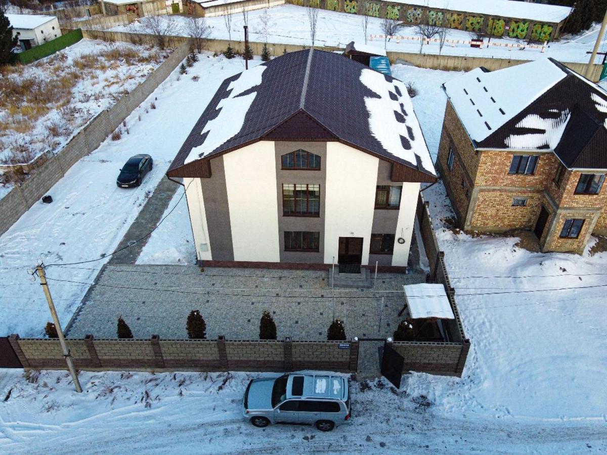 Bayotel Karakol Exteriör bild